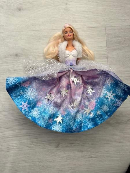 Upea juhlabarbie Helsinki - valokuva 2