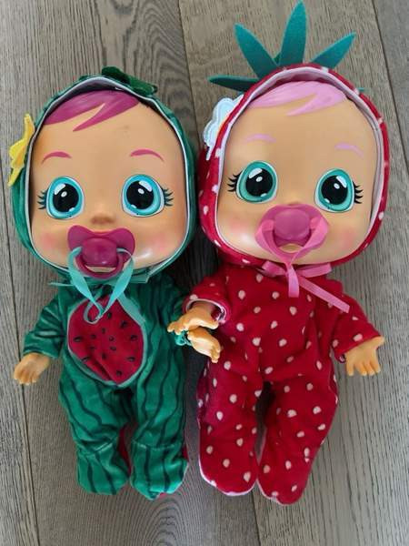 2kpl Cry Babies -nukke Helsinki - valokuva 1