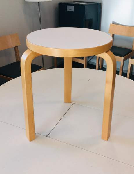 Artek jakkara 60 erittäin hyvä Helsinki - изображение 1