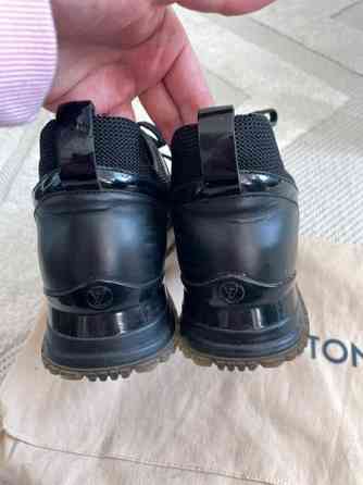 Louis Vuitton Runaway sneakers Haemeenlinna