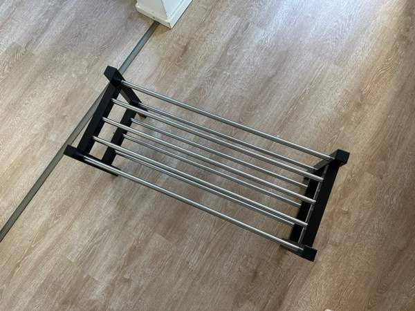 IKEA Tjusig kenkähylly Vantaa - valokuva 2