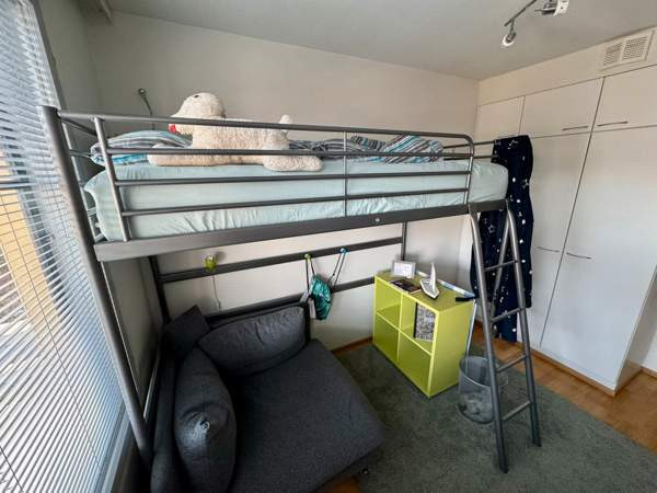 Ikean parvisänky 90x200 hopea Турку - изображение 2