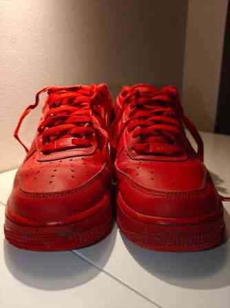 Punaiset Air Force 1 koko 44 Espoo