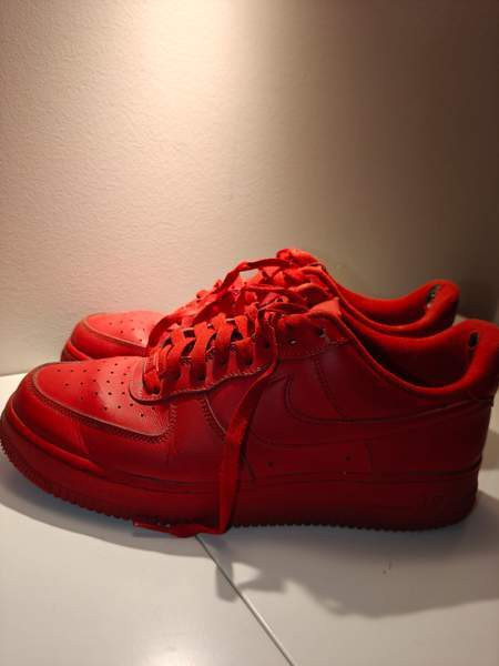 Punaiset Air Force 1 koko 44 Эспоо - изображение 1