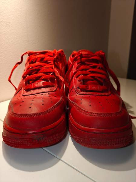 Punaiset Air Force 1 koko 44 Эспоо - изображение 3