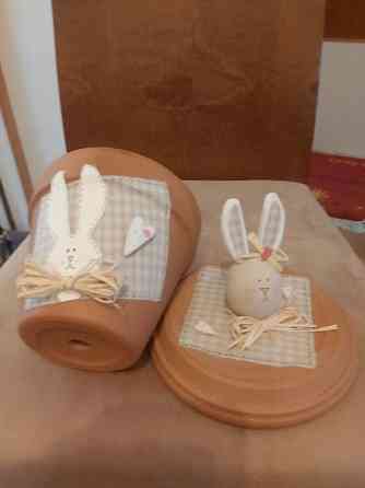 Pääsiäisaiheinen saviruukku Helsinki