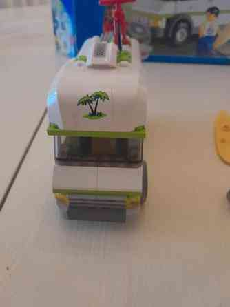 Lego city 7639 asuntoauto Helsinki