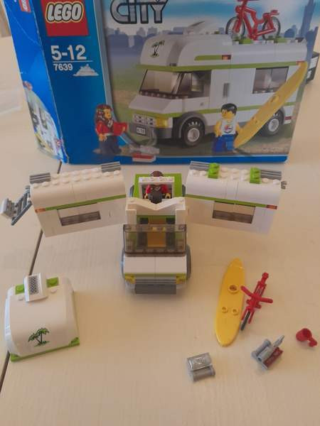 Lego city 7639 asuntoauto Helsinki - photo 2