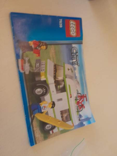 Lego city 7639 asuntoauto Helsinki - photo 3
