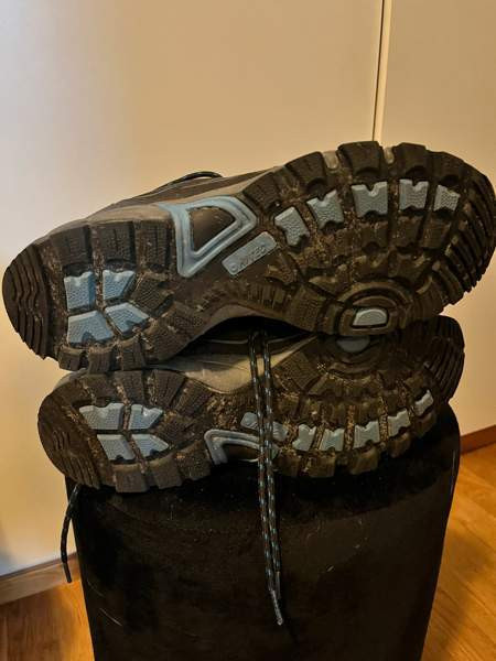 Hi-Tech ulkoilulenkkarit, 43 Oulu - valokuva 2