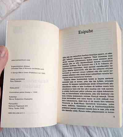 Keskeneräisten tarujen kirja J.R.R. Tolkien pokkari Tampere