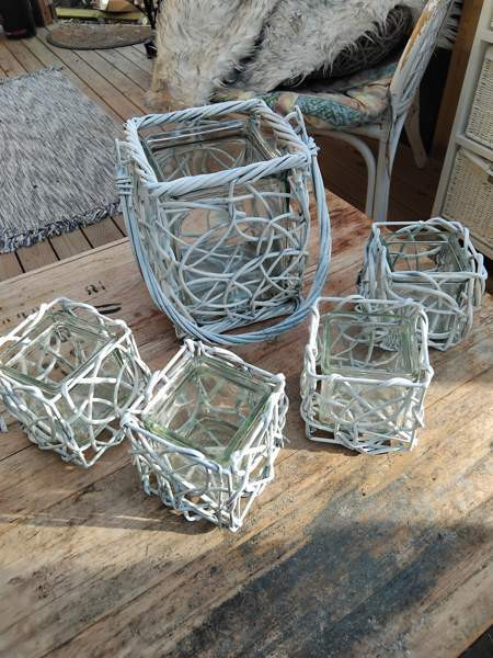 Pöydällinen kaunista tavaraa 15 e Lappeenranta - valokuva 3