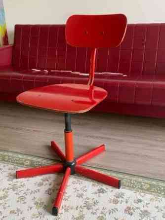 retrotyylinen puutuoli Рованиеми