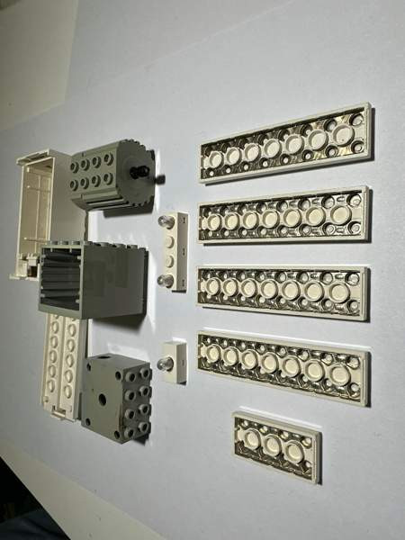 Lego osia ( vanhempaa sähköosaa ) Loviisa - photo 2