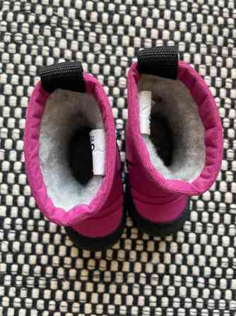 Pinkit oikein siistit 20 Kuomat / kuoma talvikengät / talvisaappaat Vantaa