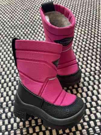 Pinkit oikein siistit 20 Kuomat / kuoma talvikengät / talvisaappaat Vantaa