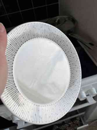 Mainio sarastus mukit ja lautaset Helsinki