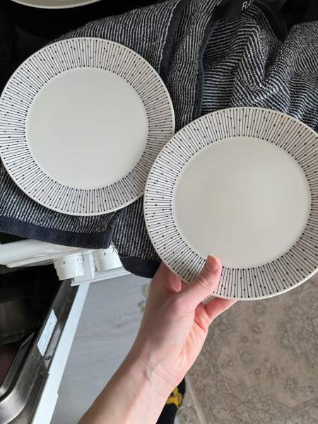 Mainio sarastus mukit ja lautaset Helsinki – foto 4