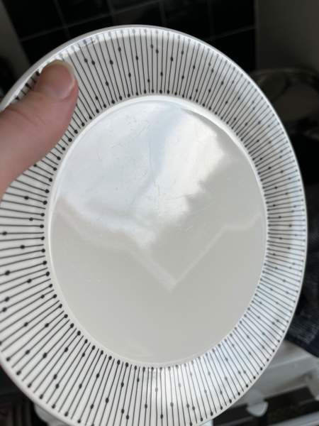 Mainio sarastus mukit ja lautaset Helsinki – foto 5