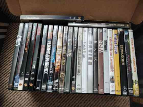 77 kpl DVD elokuvia Salo