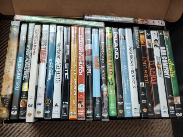 77 kpl DVD elokuvia Salo – foto 3