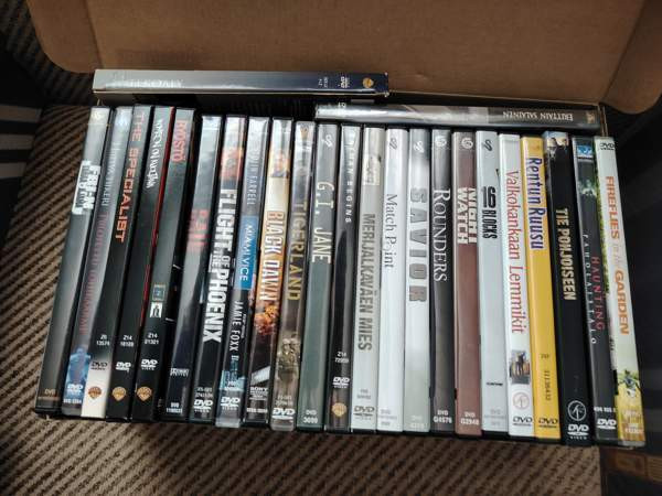 77 kpl DVD elokuvia Salo – foto 2