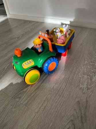 Lelutraktori pattereilla Вантаа