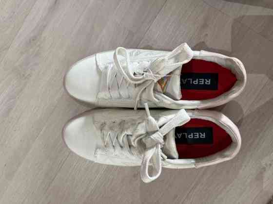 Tyttöjen tennarit Helsinki