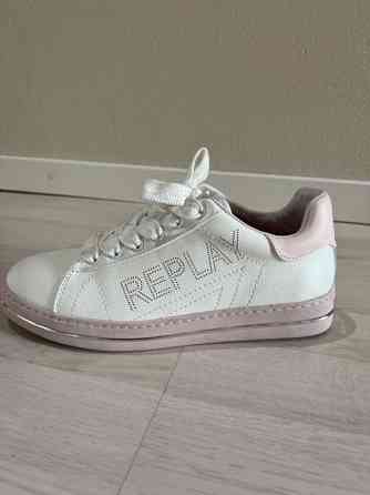 Tyttöjen tennarit Helsinki