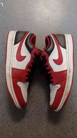 Jordan low bulls Oulu