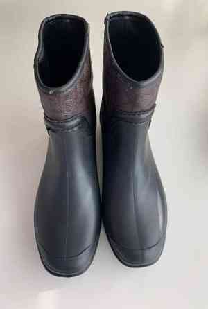 Calvin Klein kumisaappaat Helsinki