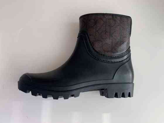 Calvin Klein kumisaappaat Helsinki