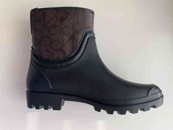 Calvin Klein kumisaappaat Helsinki