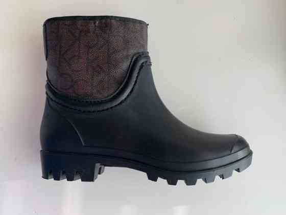 Calvin Klein kumisaappaat Helsinki