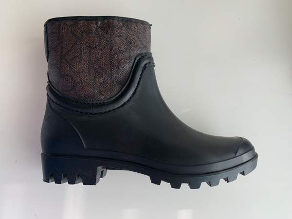 Calvin Klein kumisaappaat Helsinki - valokuva 4