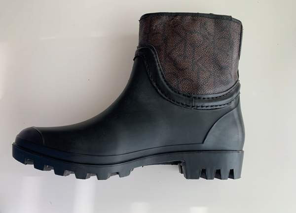 Calvin Klein kumisaappaat Helsinki - valokuva 5