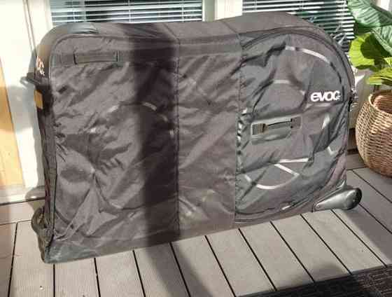 EVOC polkupyörän kuljetuslaukku Lahti