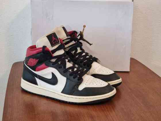 Air Jordan 1 Mid Gym Red Panda Eur 43 - 28cm Helsinki