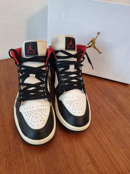 Air Jordan 1 Mid Gym Red Panda Eur 43 - 28cm Helsinki - valokuva 4