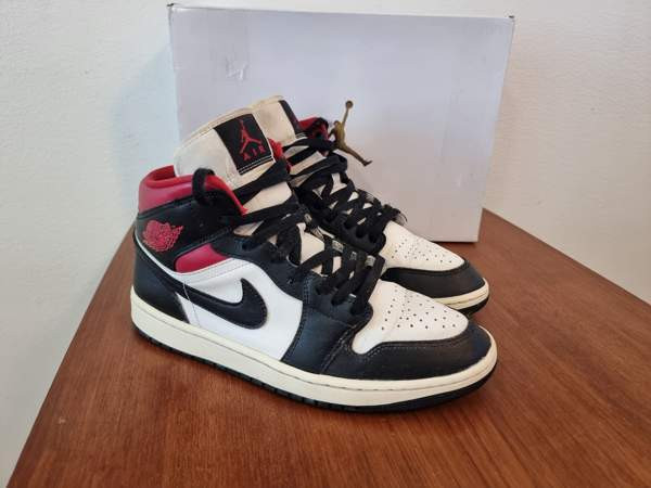 Air Jordan 1 Mid Gym Red Panda Eur 43 - 28cm Helsinki - valokuva 3