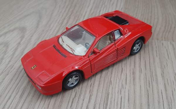 Pienoismalli autot metallia Ferrarit 3kpl Espoo – foto 2