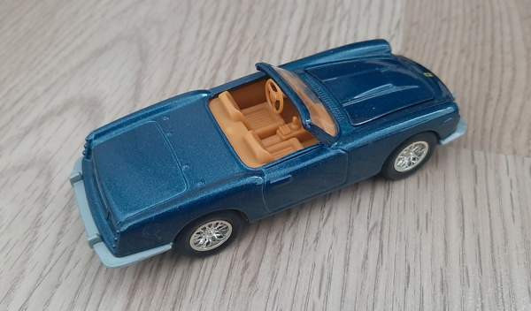 Pienoismalli autot metallia Ferrarit 3kpl Espoo – foto 6