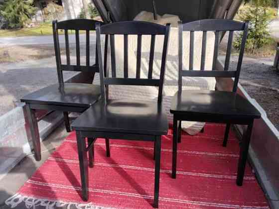 Musta keittiötuoli Kaarina