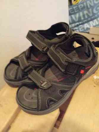 Vaellussandaalit Kouvola