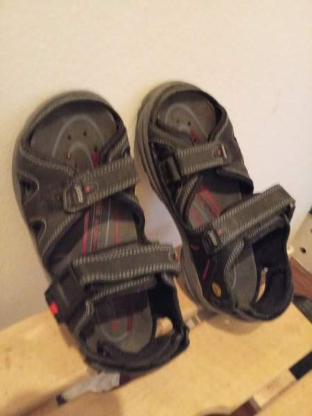 Vaellussandaalit Kouvola - valokuva 1