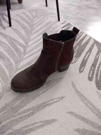 Pomarin nilkkurit/kengät Joensuu