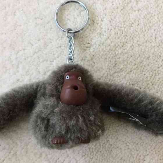 Kipling maskotti / avaimenperä Keuruu