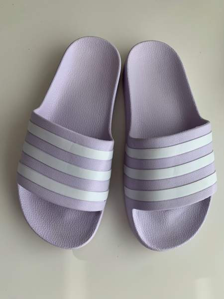 Adidas sandaalit Helsinki - valokuva 2