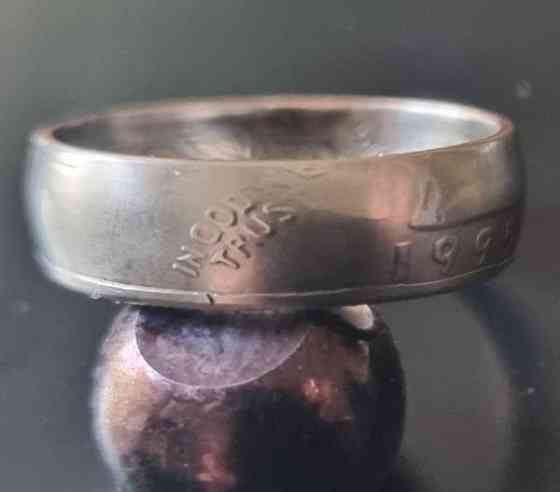 Kolikkosormus Amerikan quarter dollar. Ilmainen toimitus! Mustasaari