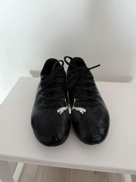 Lasten jalkapallo nappulakengät koko 30 Espoo - valokuva 1